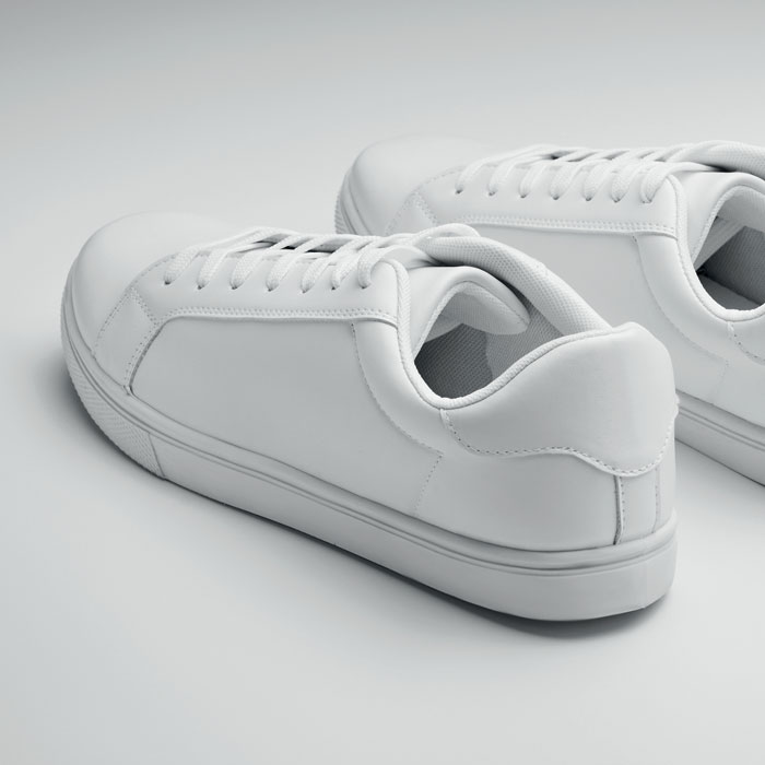 Baskets en PU Taille 42 Baskets en PU Taille 42