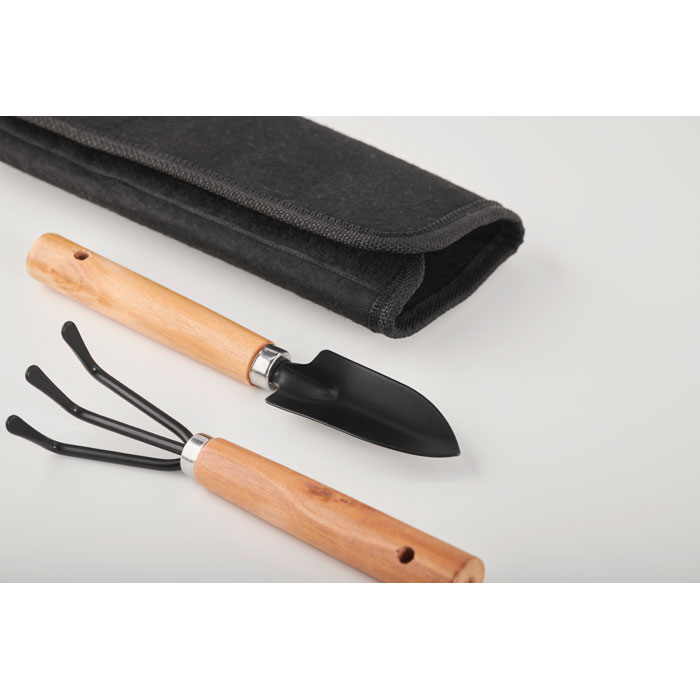3 outils de jardinage 3 outils de jardinage