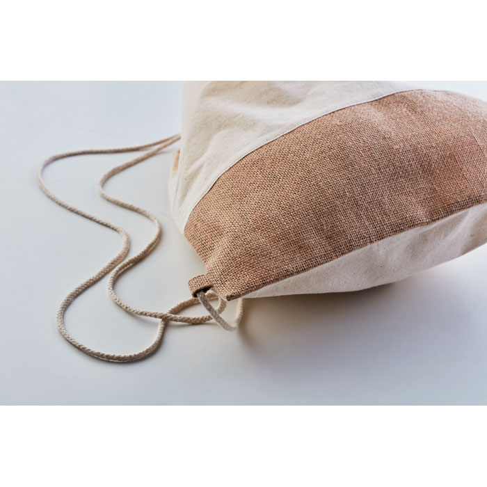 Sac à cordon avec détails jute Sac à cordon avec détails jute