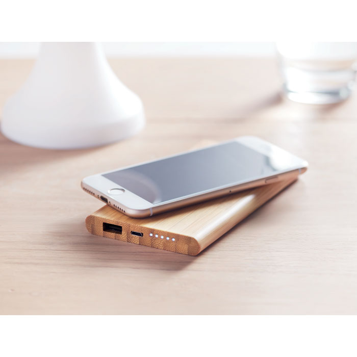 Powerbank/chargeur en bambou Powerbank/chargeur en bambou