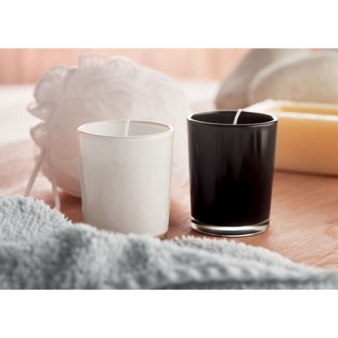 Bougie dans un verre